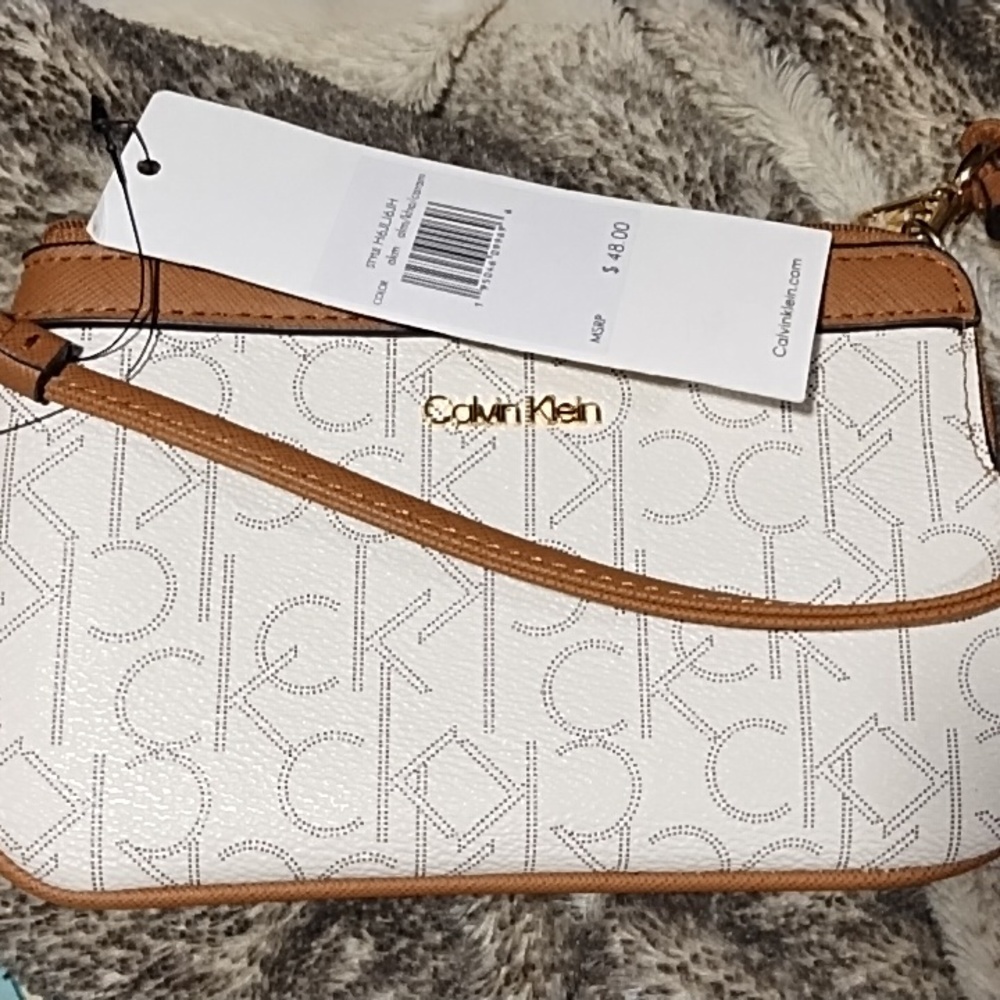NWT Calvin Klein wristlet